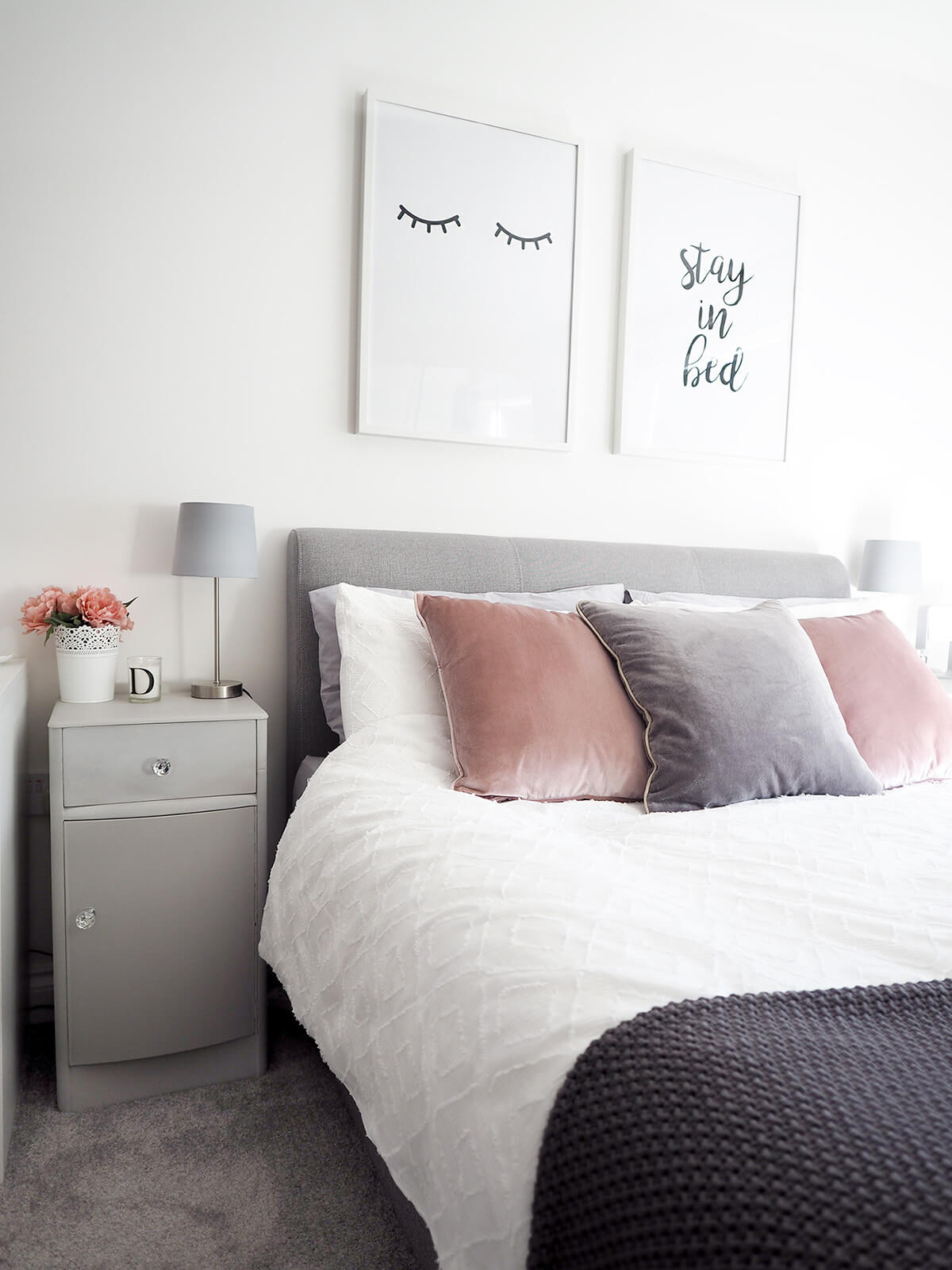 Simple Modern Luxury Bedroom Decor
