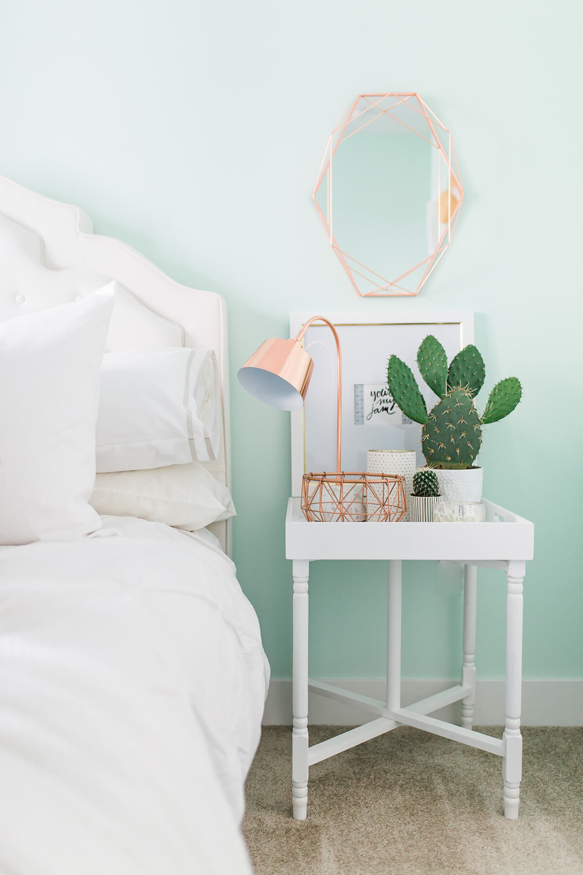 Pastel Chic Simple Bedroom Decor