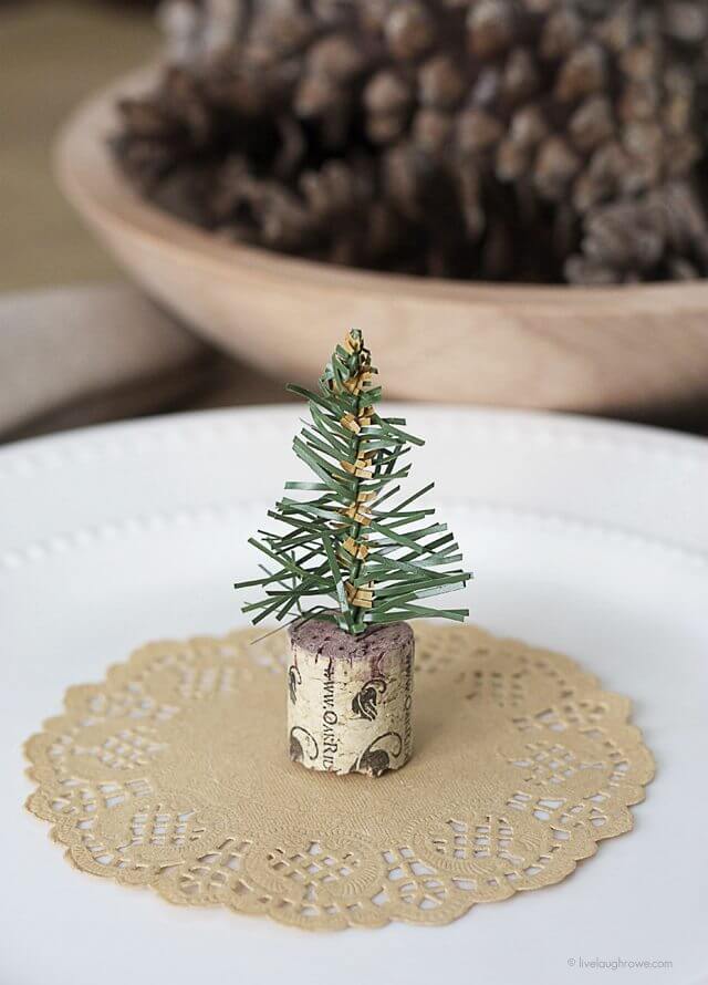 A Wine-Inspired Cork Christmas Tree Craft