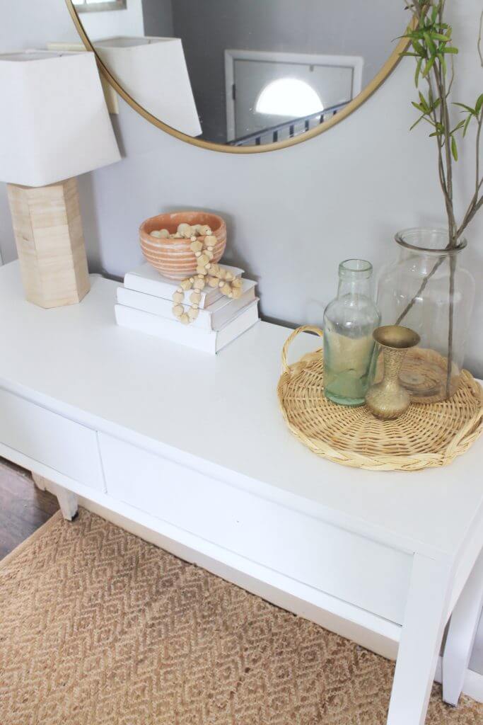 Clean Console Table with a Fresh Vibe