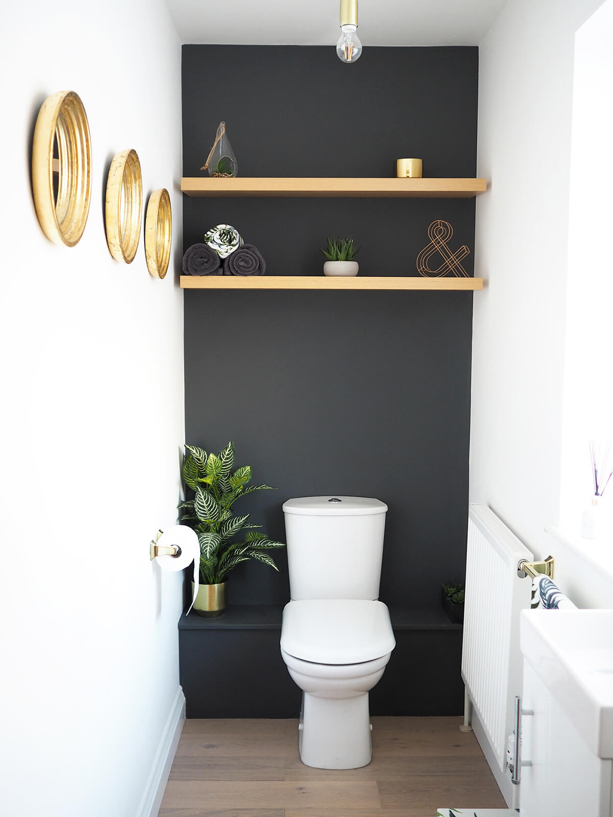 20 T Ng Decorating Powder Rooms Quy N R V I Ph Ng V Sinh L Ch   01 Powder Room Ideas Homebnc 