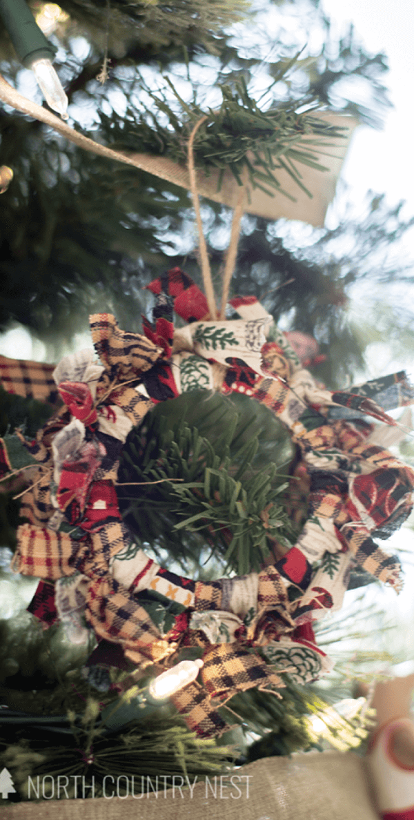 Rustic Fabric Wreath Decoration