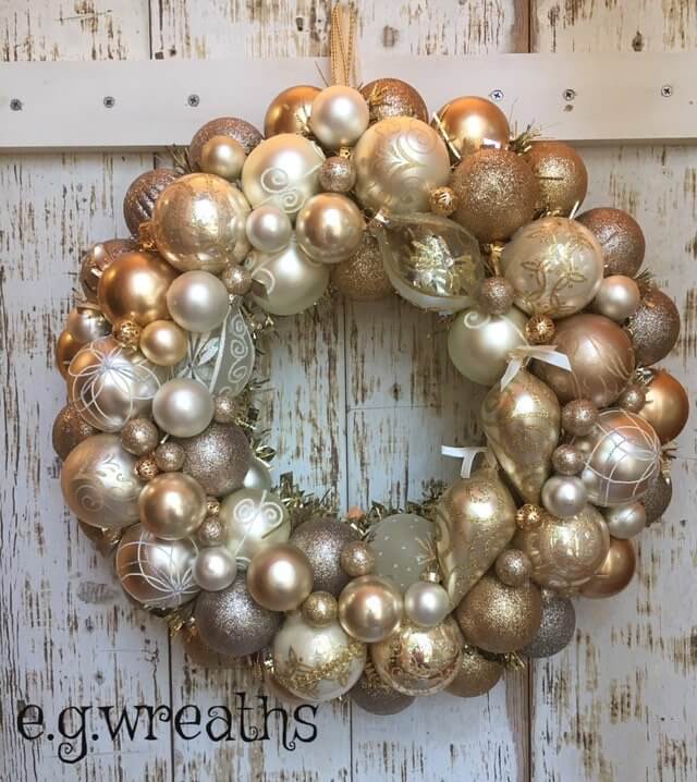 Gorgeous Metallic Bulb Wreath For The Home — Homebnc