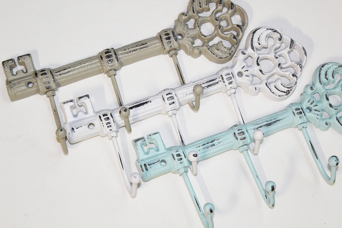 Rustic Skeleton Key Holder for Your Entryway