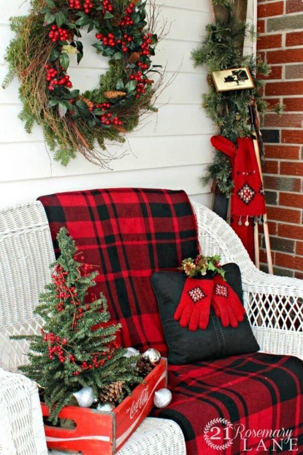 Christmas Porch Decorations that Wow