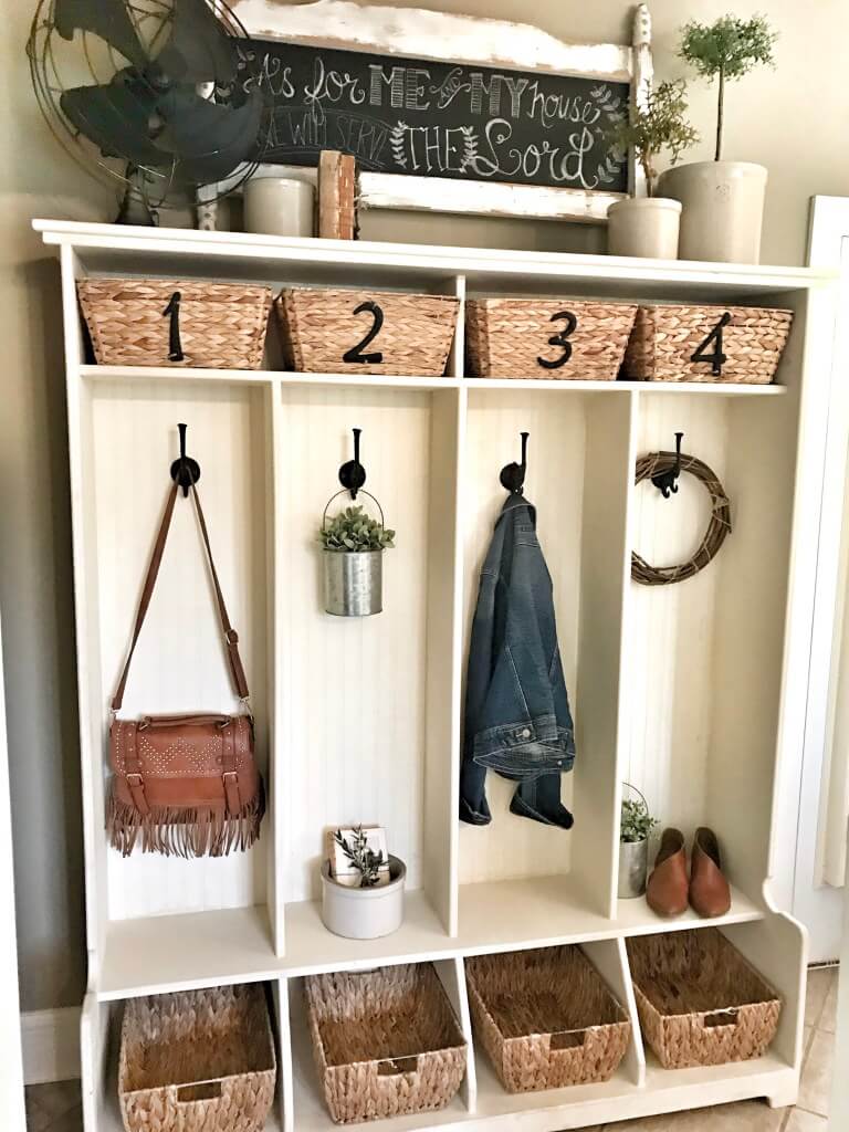 Individually Numbered Entryway Cubby with Vintage Decor