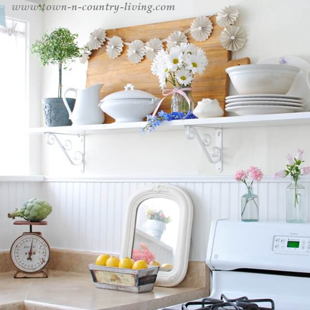 Cute Shelves with a Classic Touch