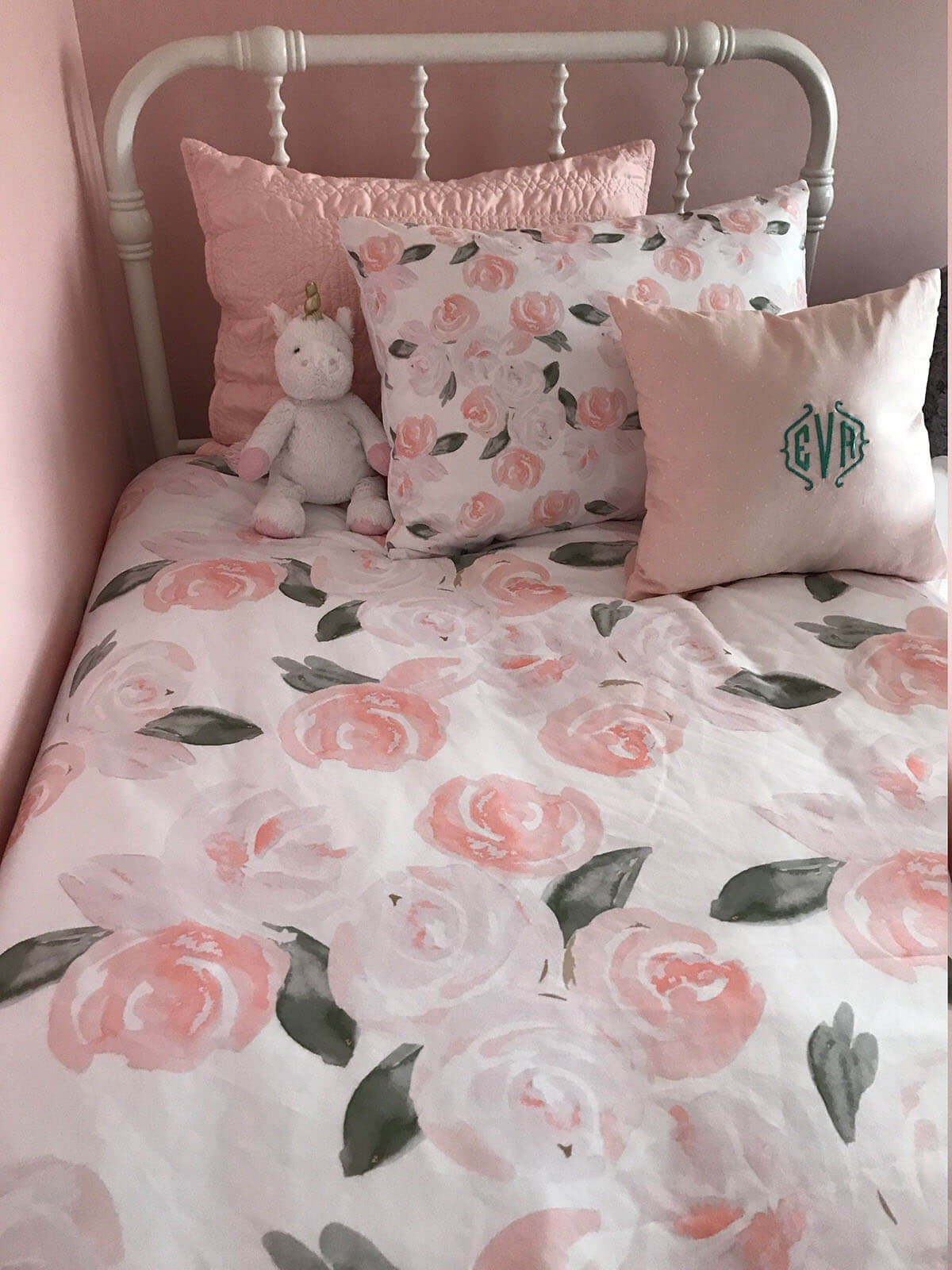 Sweet and Pink Rose Bedding