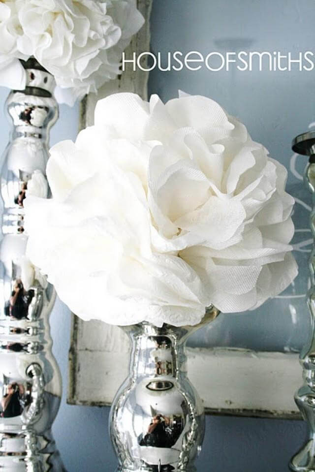 Express Modernity with White Spherical Roses