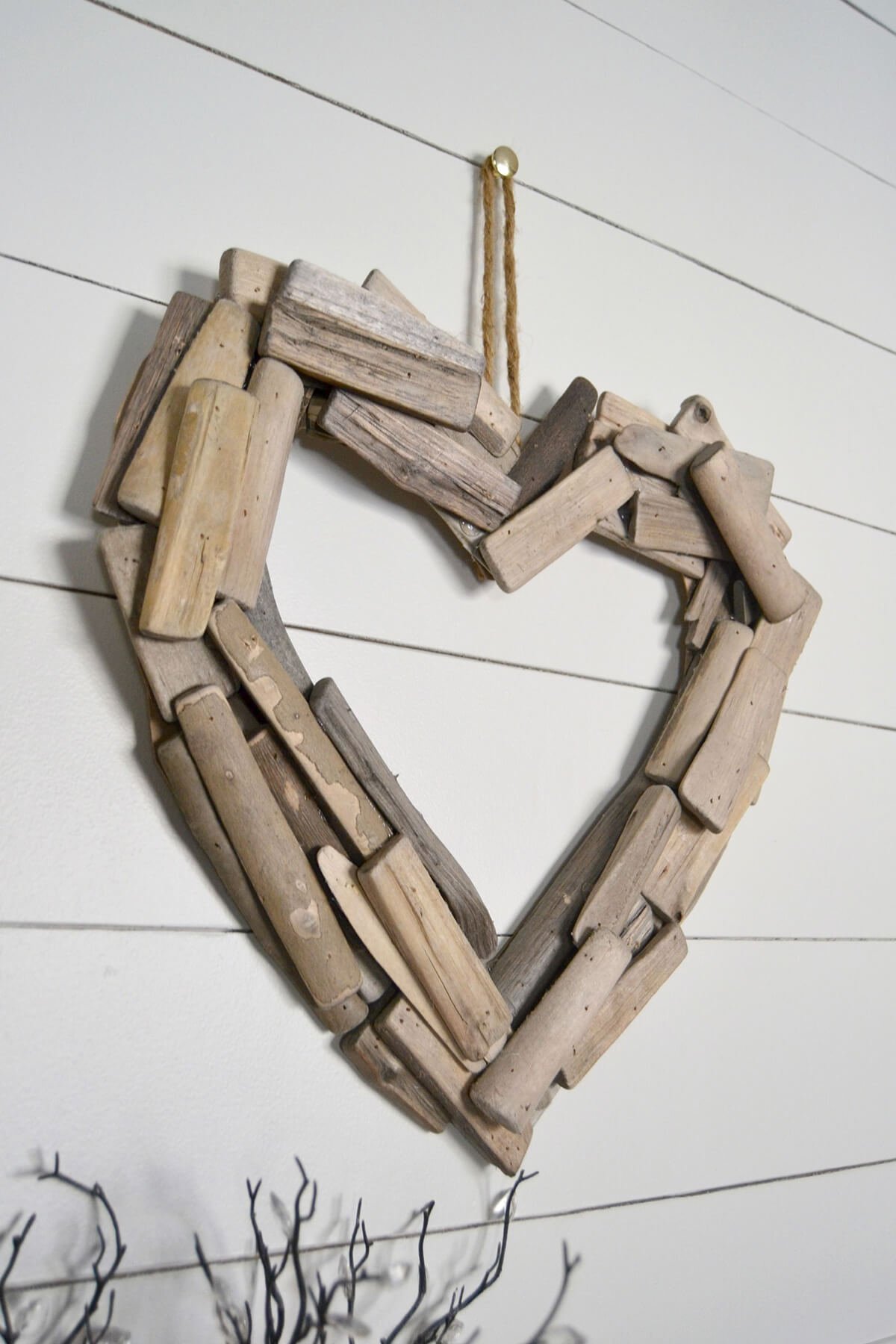 33 Best Rustic Wood Heart DIY Projects and Ideas for 2021