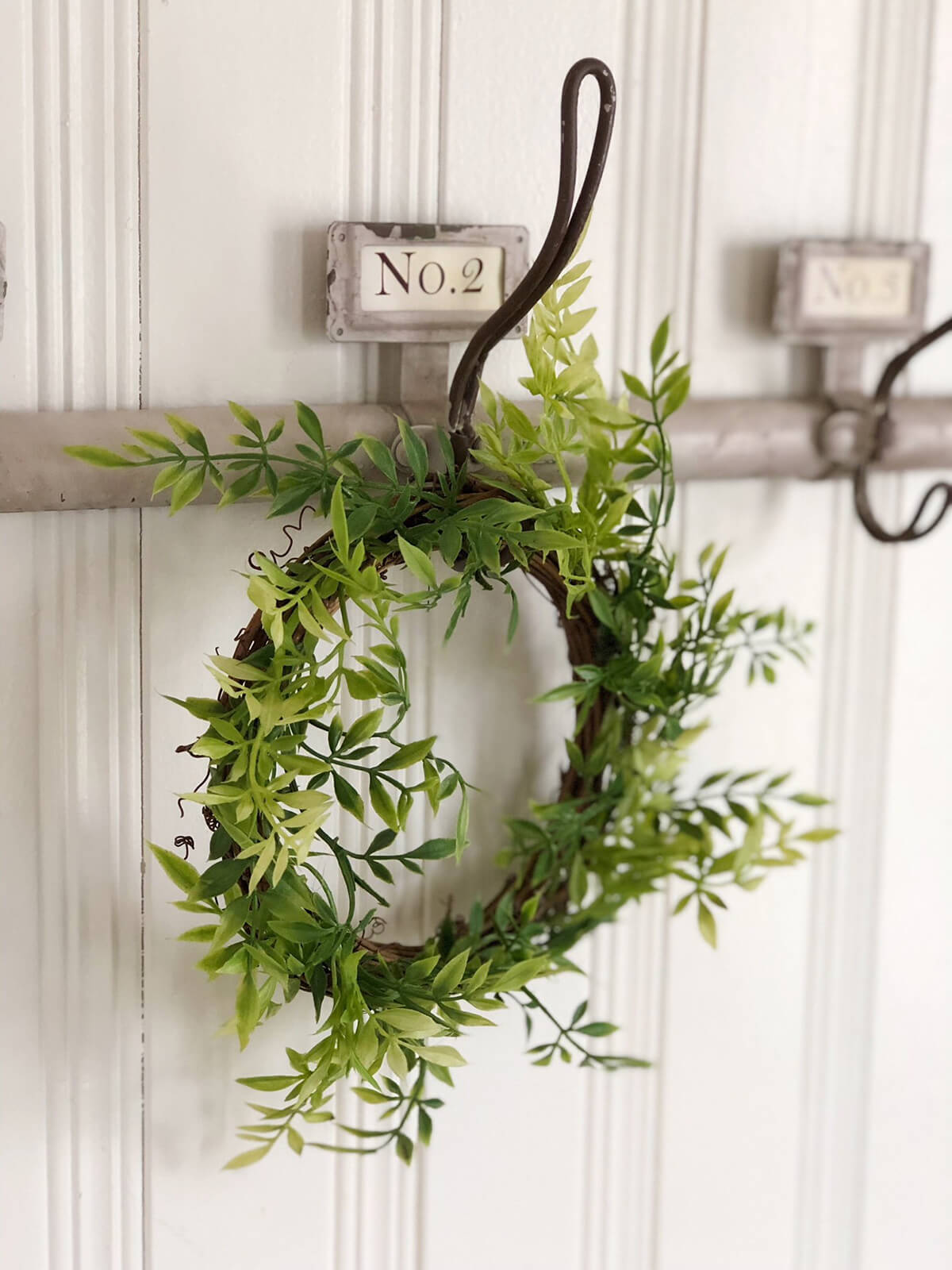 Greenery Wreath for an Enchanting Summer Touch
