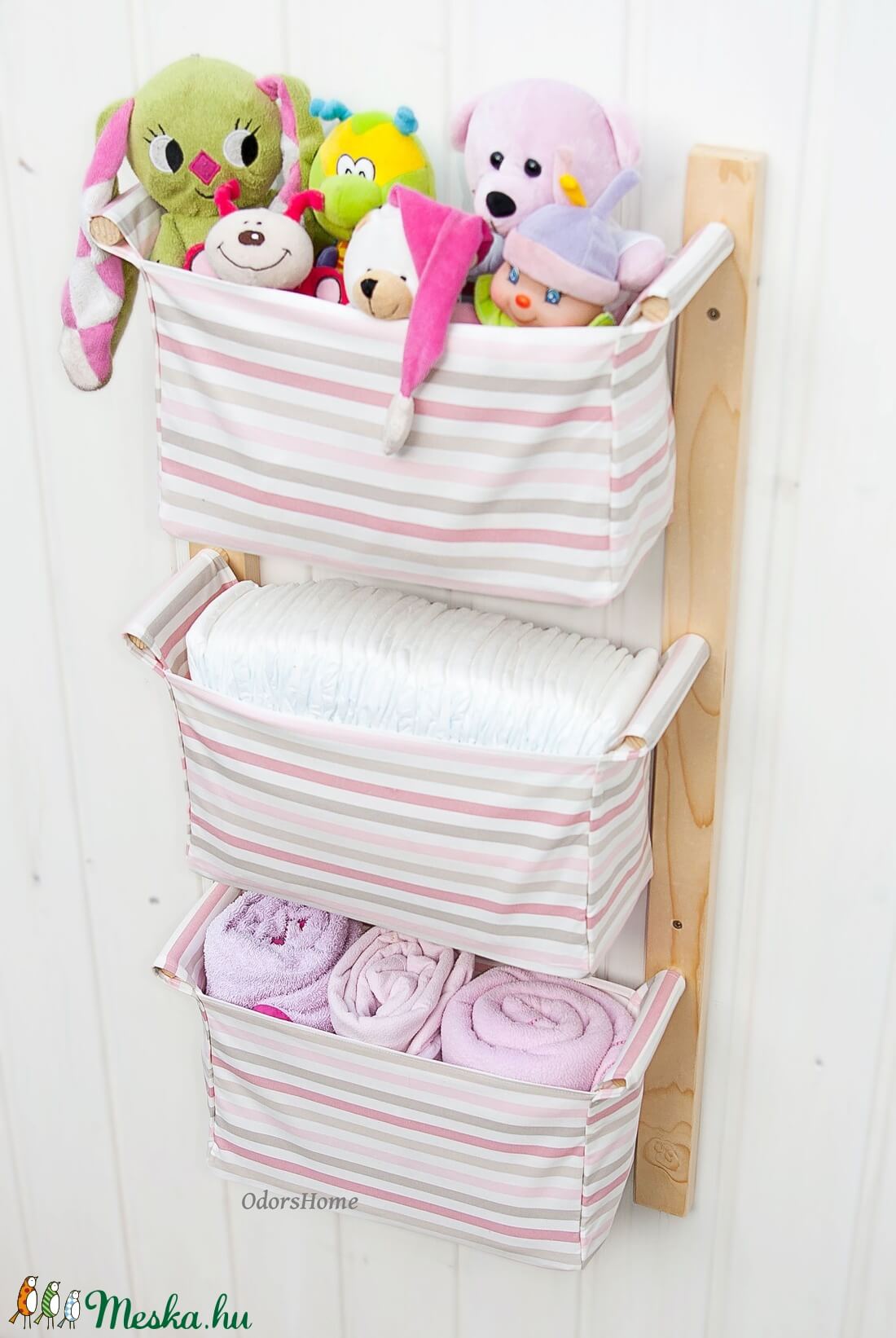 plain pink toy box