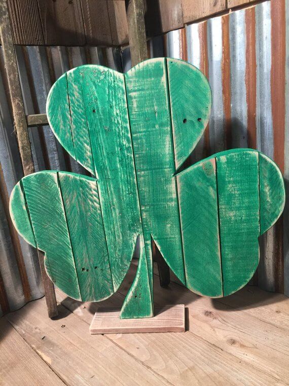 Festive Shamrock Porch Décor