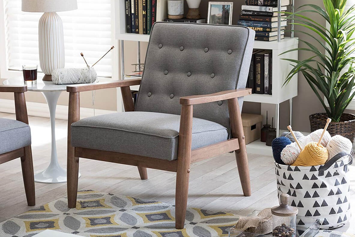 Chaise Classique en Bois et Coussin Moderne du Milieu du Siècle