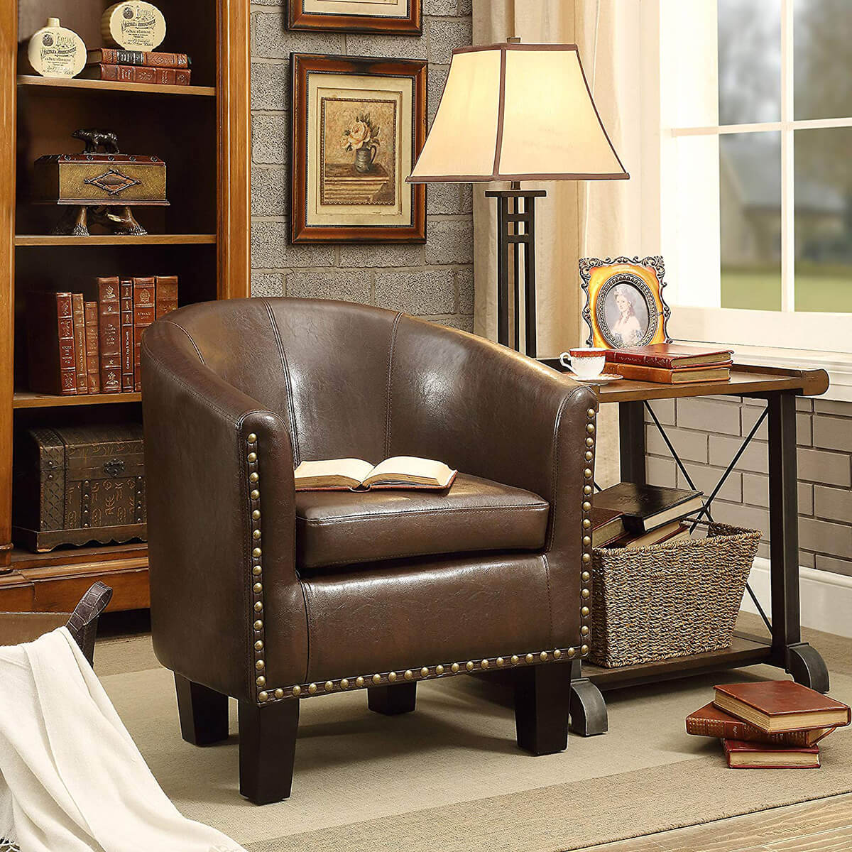 Traditional discount reading chair