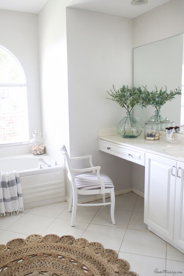 Make Your Bathroom Feel Bigger with White Flooring