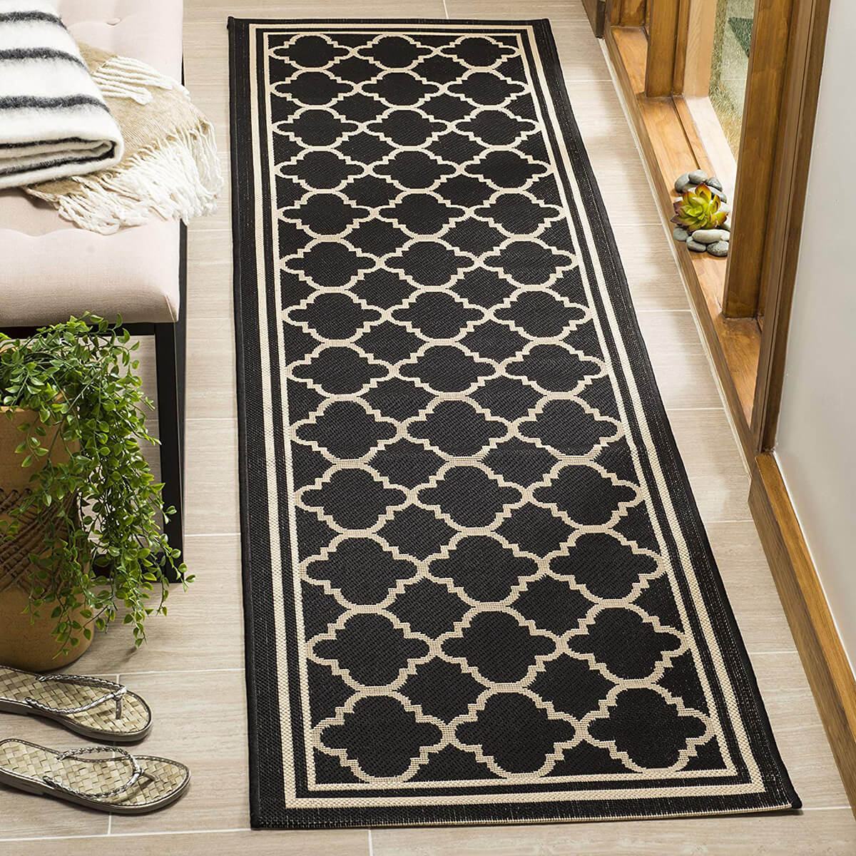 Classy and Classic Rug in Black and Ivory