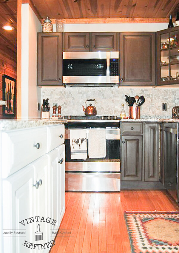 Space-Saving Chalk Paint for Functional Kitchen