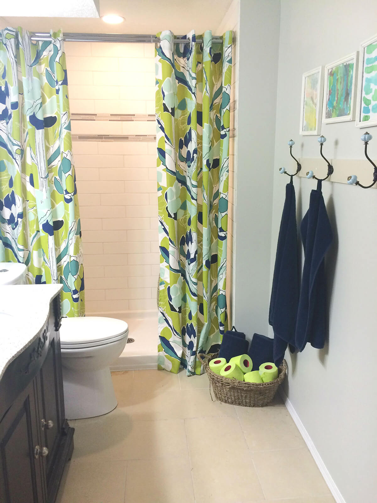 A Modern Bathroom Design with a Fun Pop of Color