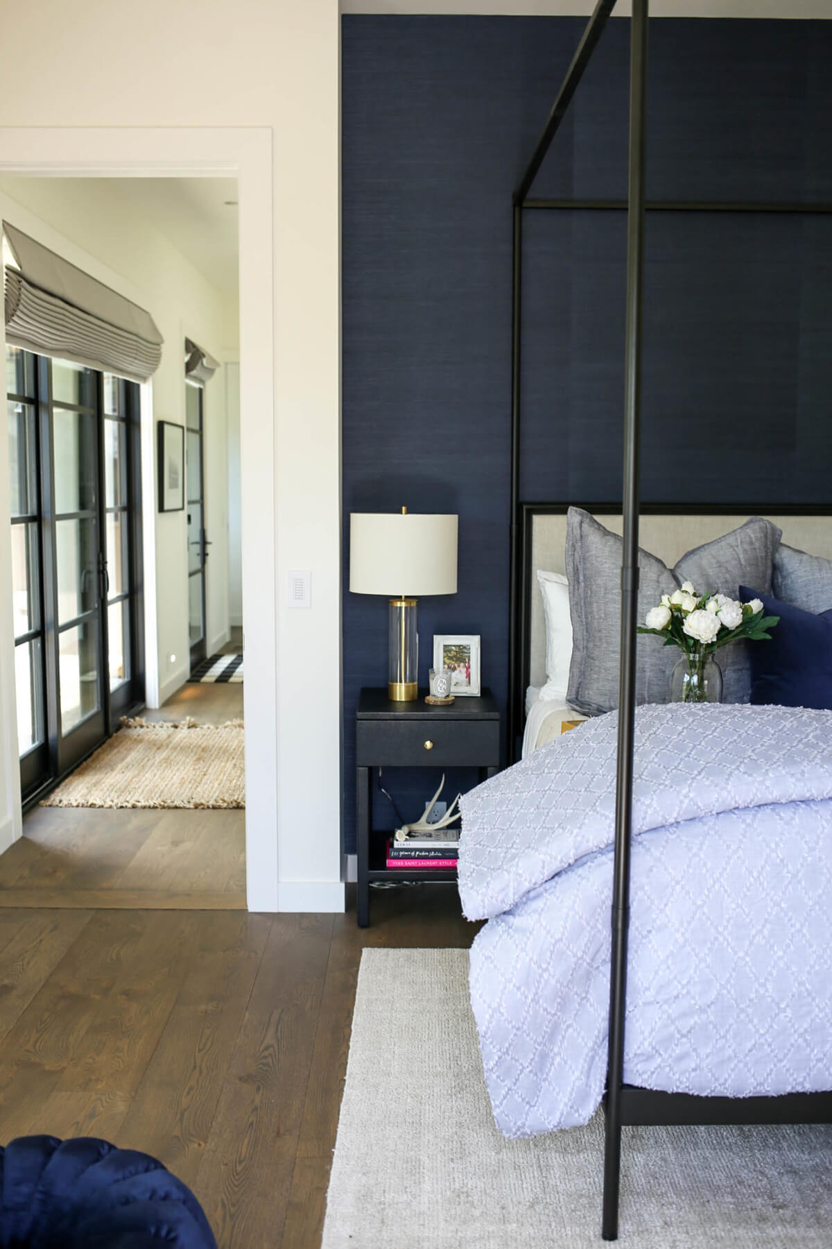 16 Best Navy Blue Bedroom Decor Ideas for a Timeless