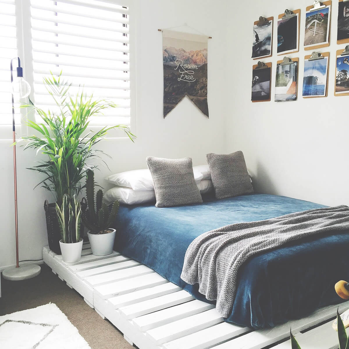 Outdoor Inspired Painted White Pallet Platform Bed