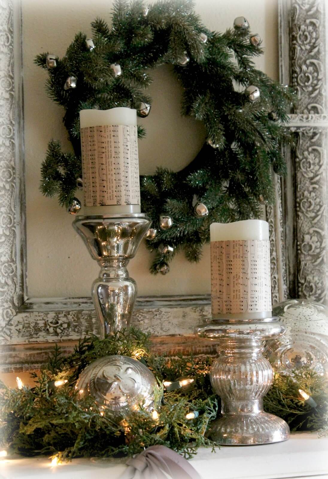 Modern Silver Christmas Decorations for Large Space