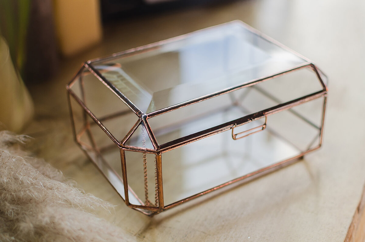 Sleek and Sophisticated Glass Jewelry Organizer with Personalization