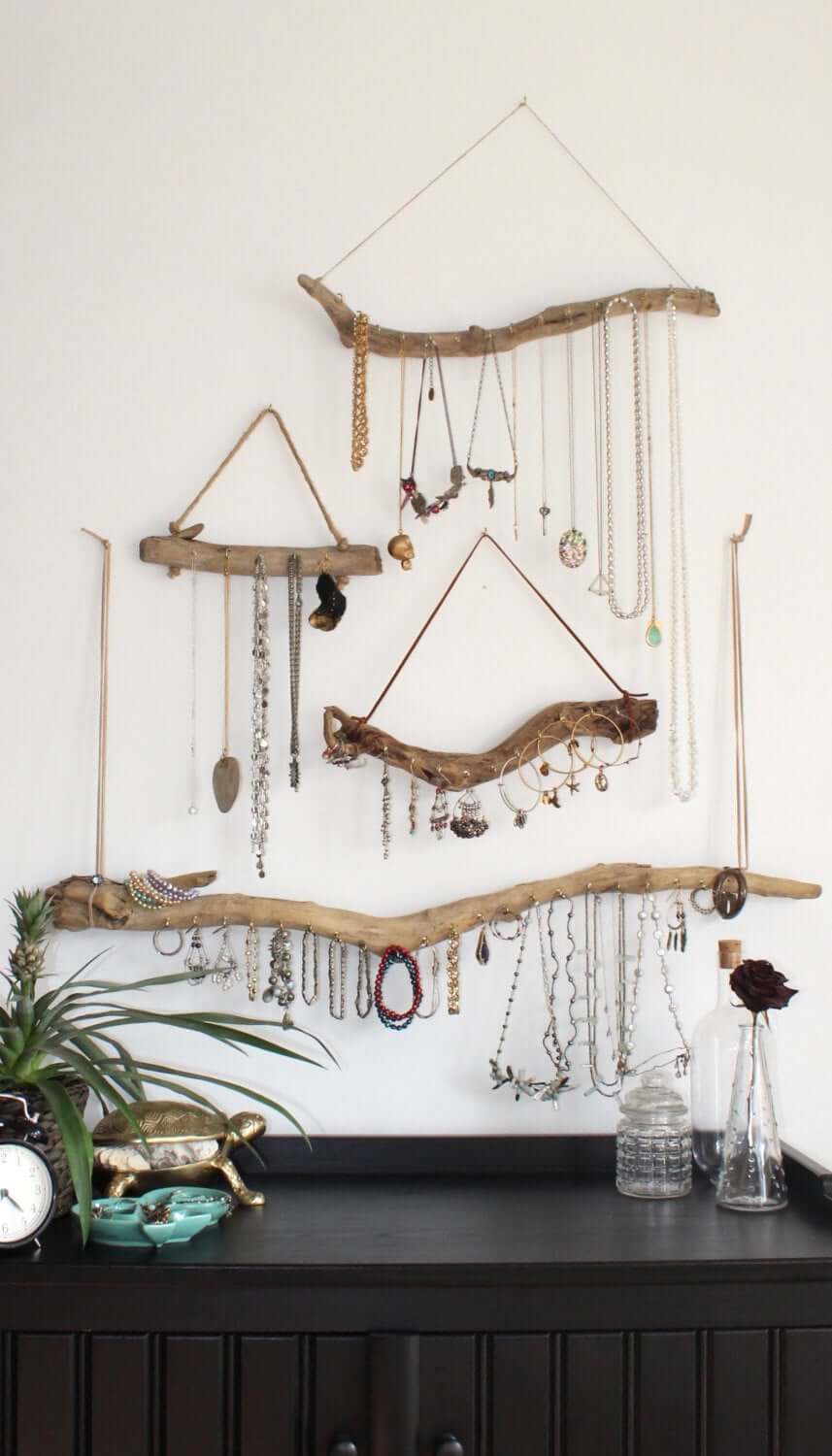 A Stylish Way to Display Jewelry, Naturally