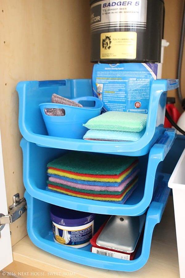 A Creatively Perfect Way To Organize The Cleaning Supplies