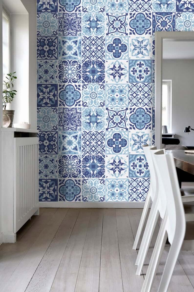 Mixed Tiles Wall Paper Design in blu e bianco