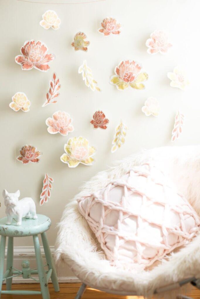 33 Best Bedroom Flower Garland Ideas for a Charming Space in 2024