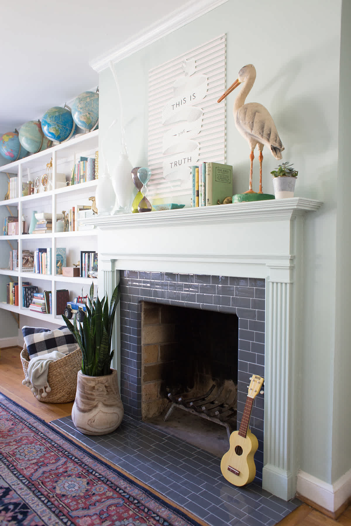 Traditional White Fireplace Hearth with Crown Molding