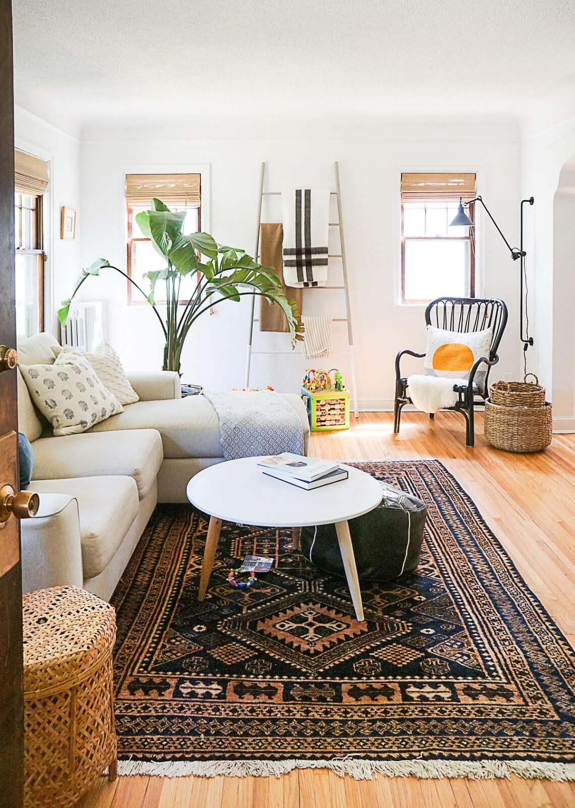 old vintage living room