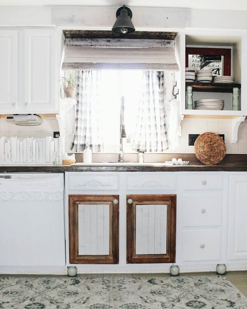 60 Farmhouse Kitchen Decor Ideas • Six Dollar Family