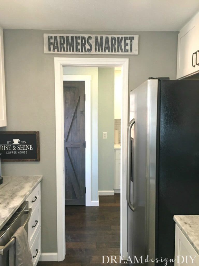 DIY Modern Farmhouse Farmer's Market Sign