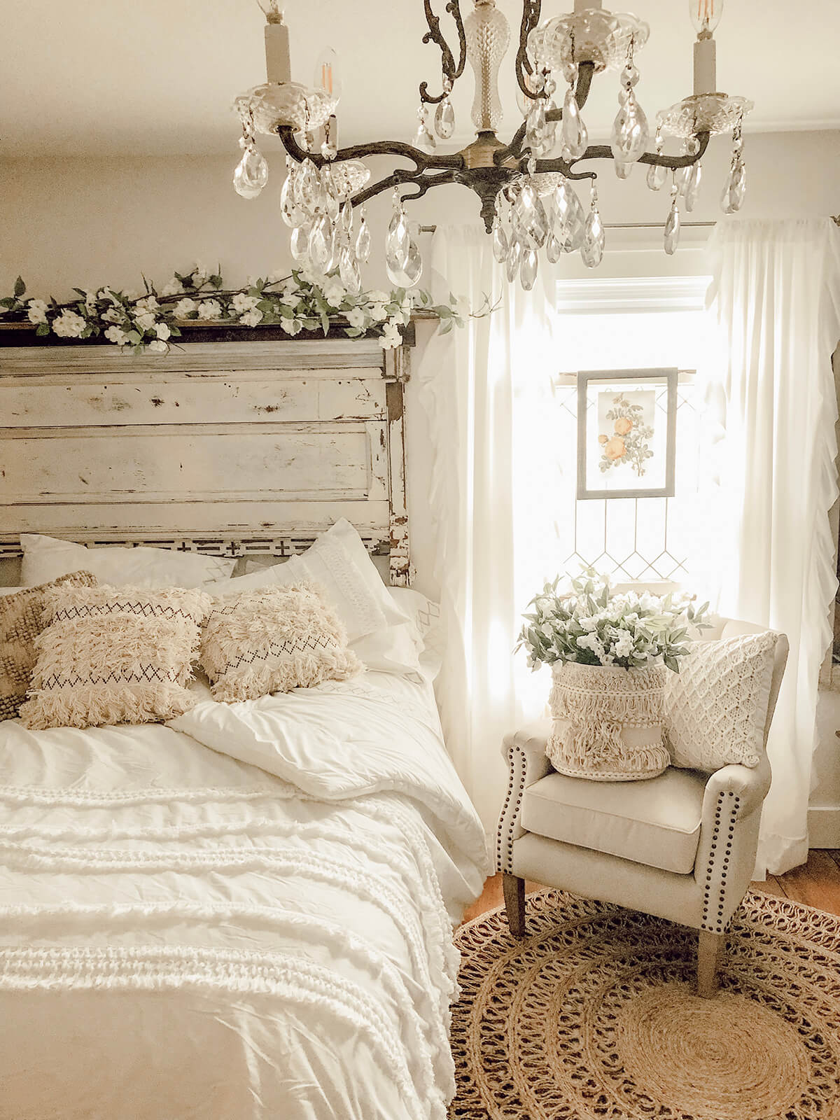 39 Best Farmhouse Bedroom Design and Decor Ideas for 2020