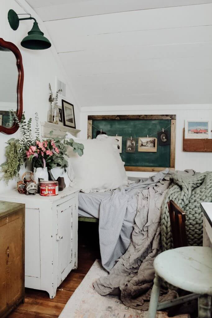 Chalkboard Photo Gallery Farmhouse Bedroom — Homebnc