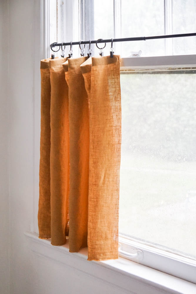 Elegantly Simple No-Sew Cafe Curtains