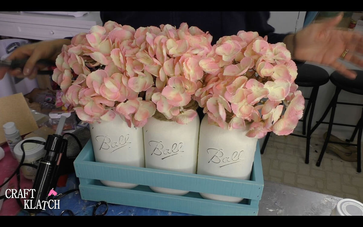 DIY Weathered Farmhouse Flower Vases