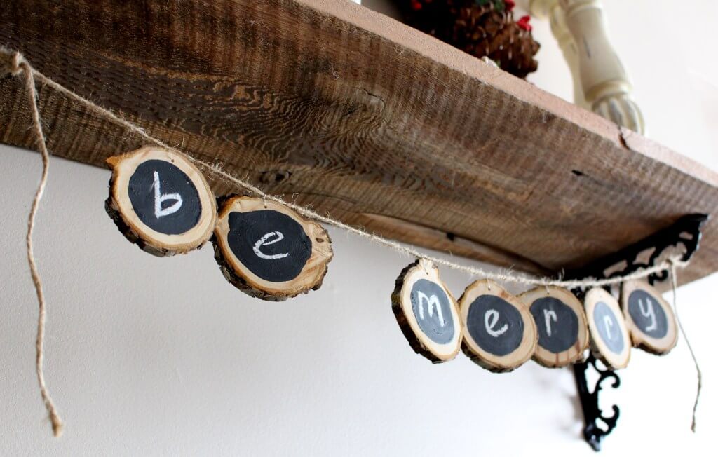 Rustic and Wooden Charm Be Merry Garland