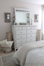01c Best Rustic Chic Bedroom Decor Design Ideas Homebnc V3 150x225 