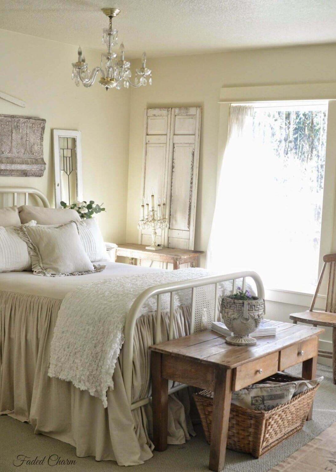 14 Best Rustic Chic Bedroom Decor And Design Ideas For 2024   03c Best Rustic Chic Bedroom Decor Design Ideas Homebnc V3 1093x1536 