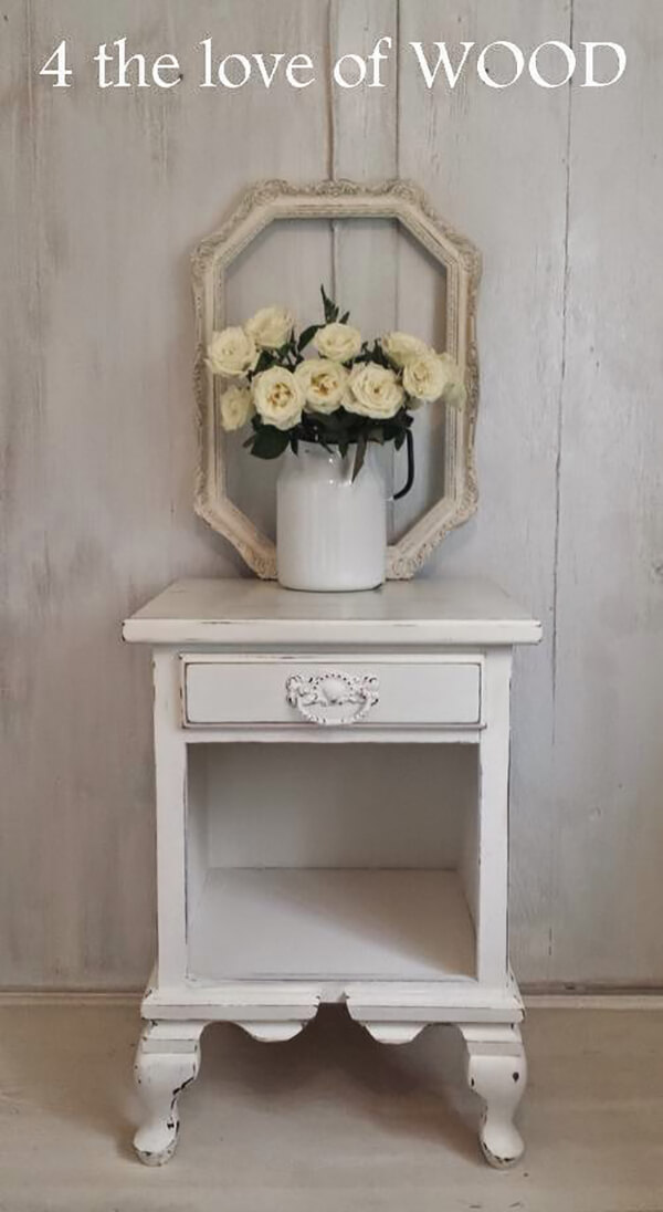 White Old-School Bedside Table Design