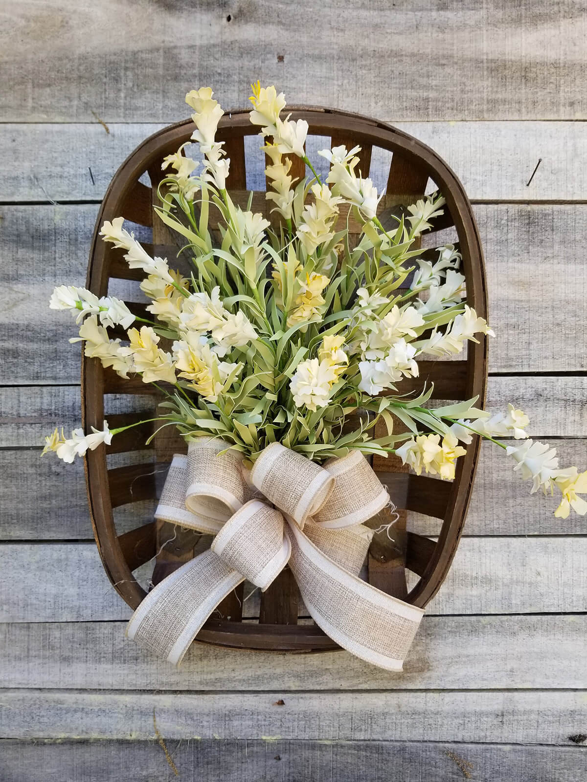 Charming Mounted Bouquet Basket