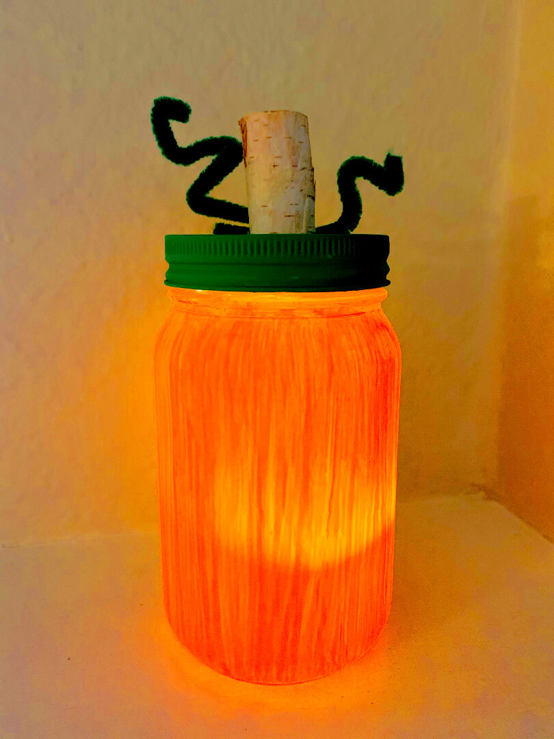 Crafty Halloween Light Up Pumpkin Mason Jar