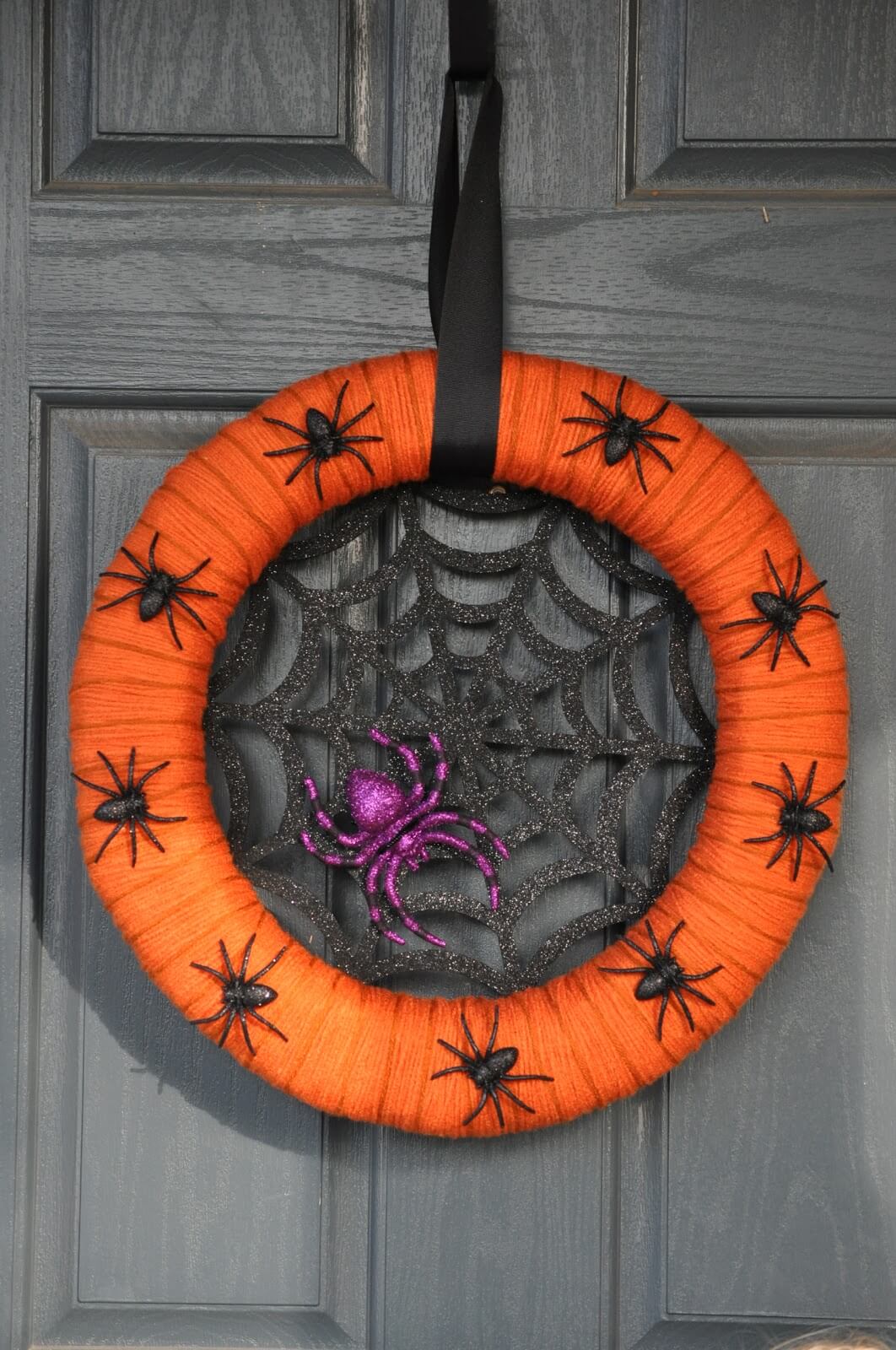 A Spider’s Nest Halloween Wreath