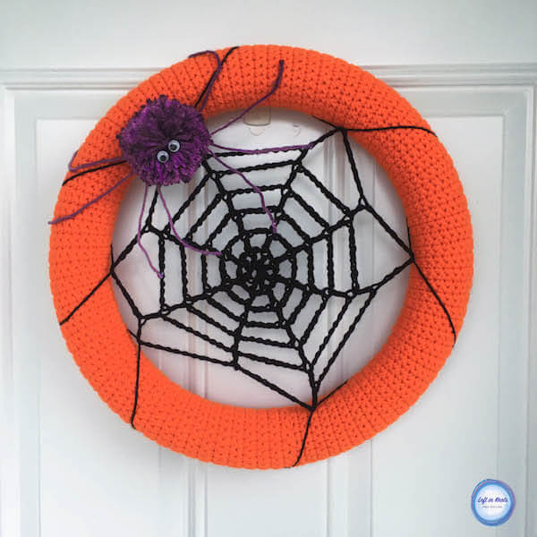 Say Hello To The Friendly Spider Wreath
