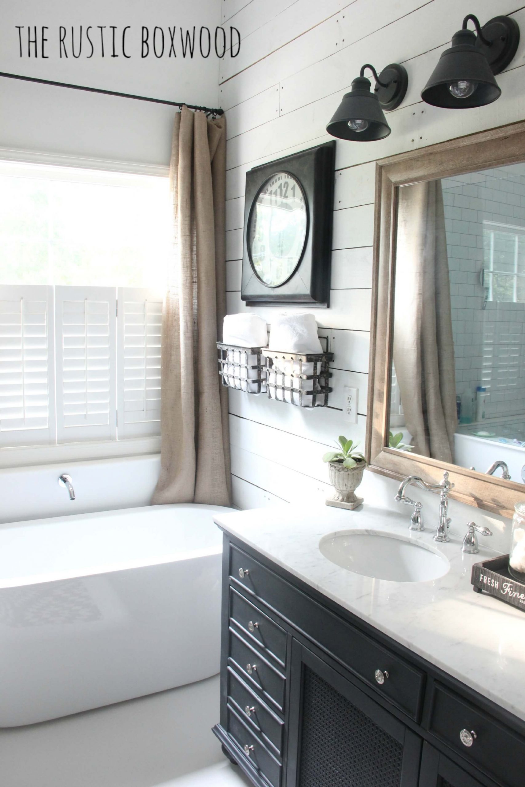 bathroom decorating ideas black and white