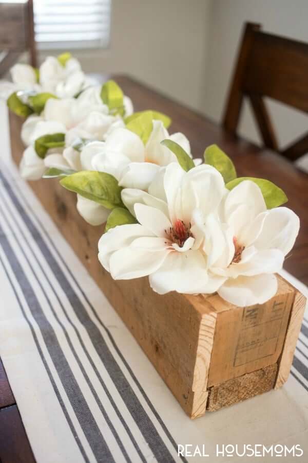 25-best-rustic-wooden-box-centerpiece-ideas-and-designs-for-2020