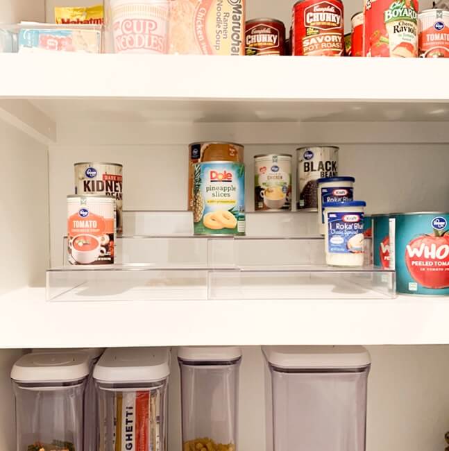 Expandable Raised Canned Pantry Organizer